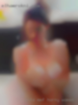 Into to horny women mmf, mm, ftm fun, downtown dallas.